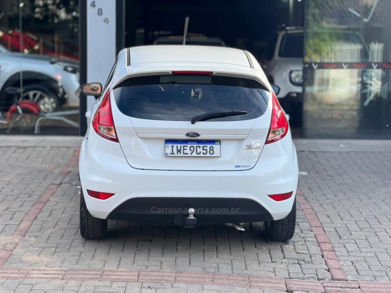 FIESTA 1.5 SE HATCH 16V FLEX 4P MANUAL - 2015 - SAPUCAIA DO SUL