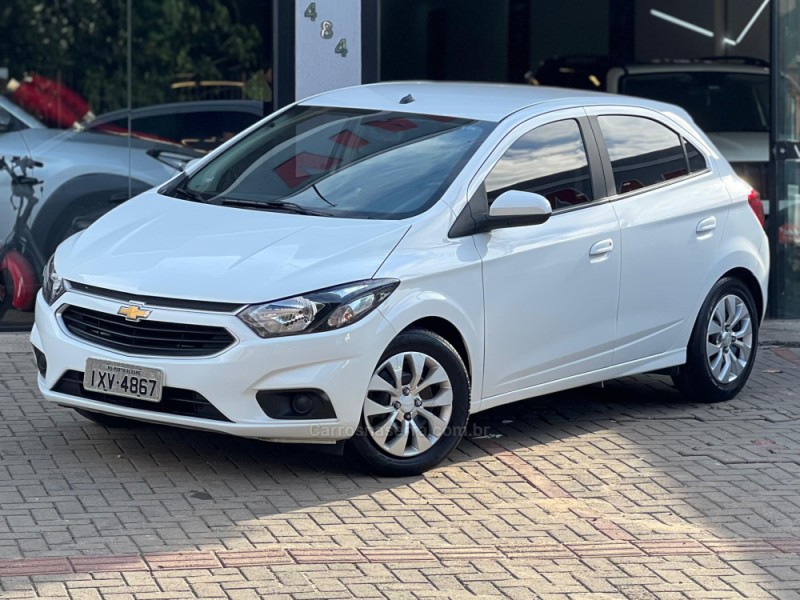 ONIX 1.4 MPFI LT 8V FLEX 4P MANUAL - 2018 - SAPUCAIA DO SUL