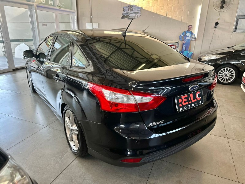 FOCUS 1.6 SE SEDAN 16V FLEX 4P MANUAL - 2014 - CAXIAS DO SUL