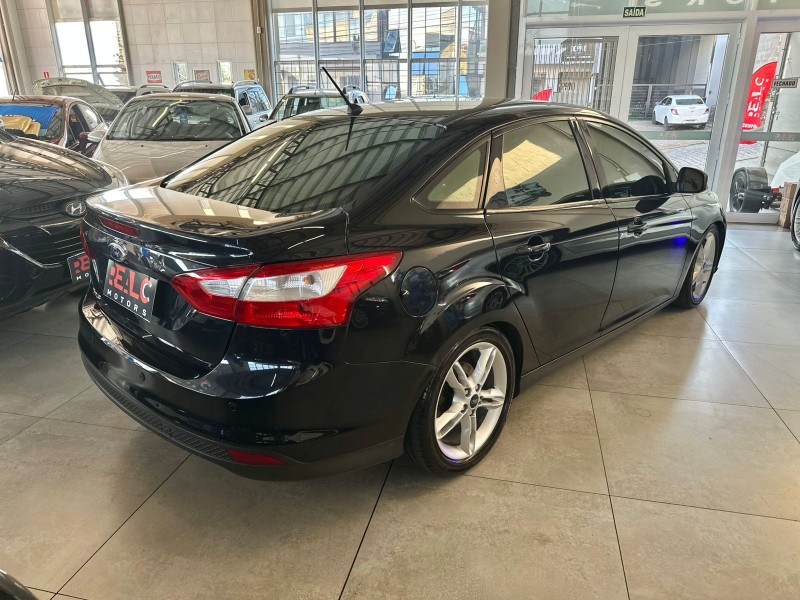 FOCUS 1.6 SE SEDAN 16V FLEX 4P MANUAL - 2014 - CAXIAS DO SUL