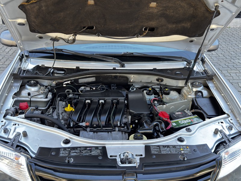 DUSTER 2.0 TECH ROAD II 4X2 16V FLEX 4P AUTOMÁTICO - 2014 - CAXIAS DO SUL