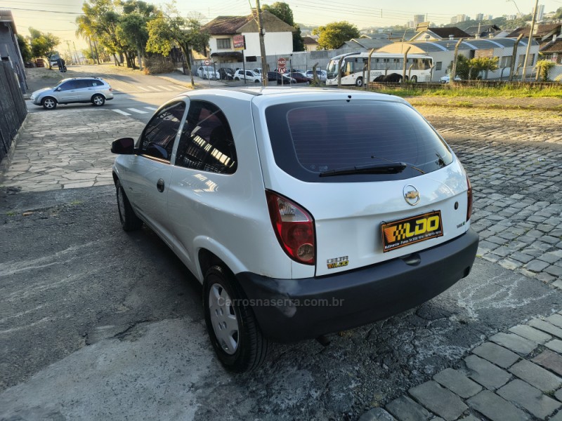 CELTA 1.0 MPFI LIFE 8V FLEX 2P MANUAL - 2011 - CAXIAS DO SUL