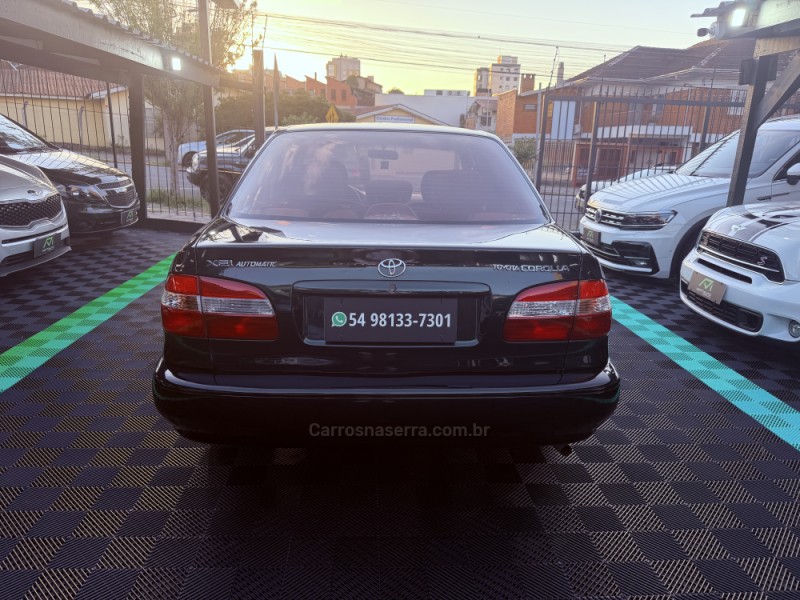 COROLLA 1.8 XEI 16V GASOLINA 4P AUTOMÁTICO - 2001 - CAXIAS DO SUL