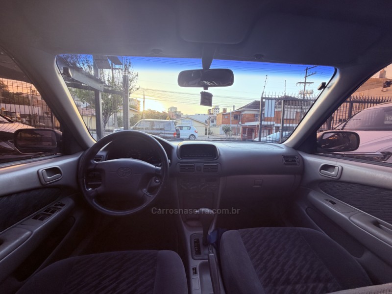 COROLLA 1.8 XEI 16V GASOLINA 4P AUTOMÁTICO - 2001 - CAXIAS DO SUL