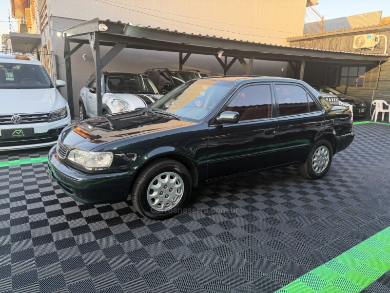 COROLLA 1.8 XEI 16V GASOLINA 4P AUTOMÁTICO - 2001 - CAXIAS DO SUL