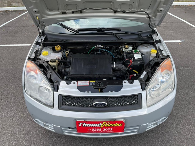 FIESTA 1.6 MPI SEDAN 8V FLEX 4P MANUAL - 2009 - CAXIAS DO SUL