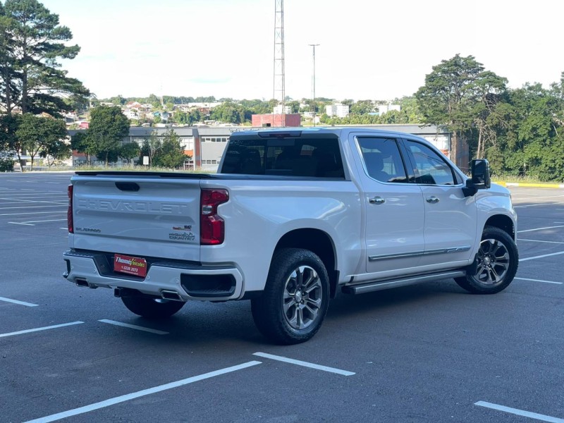 SILVERADO 5.3 1500 HIGH 4X4 COUNTRY GASOLINA 4X4 AUTOMÁTICO - 2024 - CAXIAS DO SUL