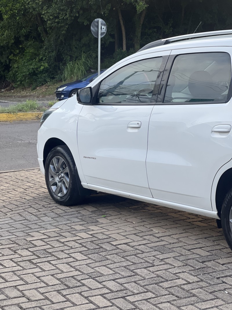 SPIN 1.8 ADVANTAGE 8V FLEX 4P AUTOMÁTICO - 2017 - CAMPO BOM