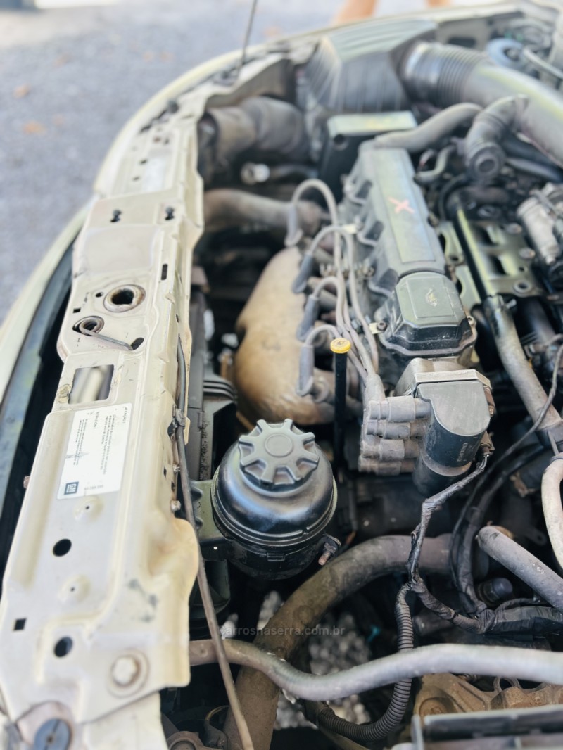 CORSA 1.8 MPFI MAXX SEDAN 8V FLEX 4P MANUAL - 2007 - CAXIAS DO SUL