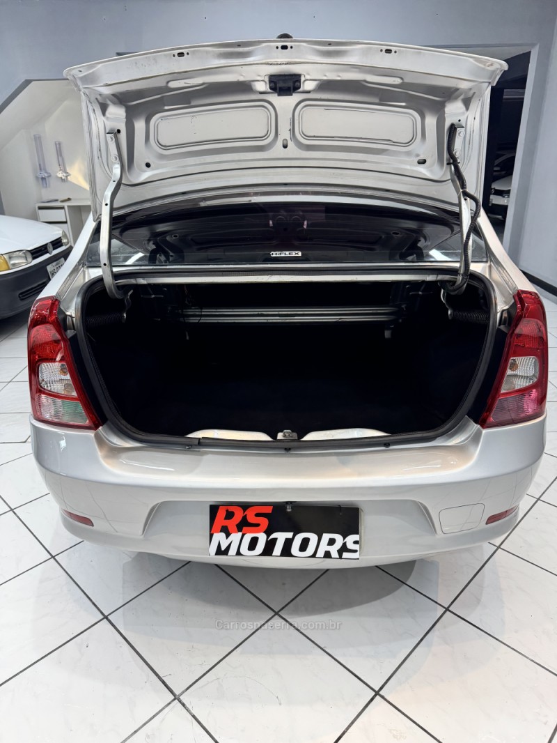 LOGAN 1.0 AUTHENTIQUE 16V FLEX 4P MANUAL - 2011 - CAXIAS DO SUL