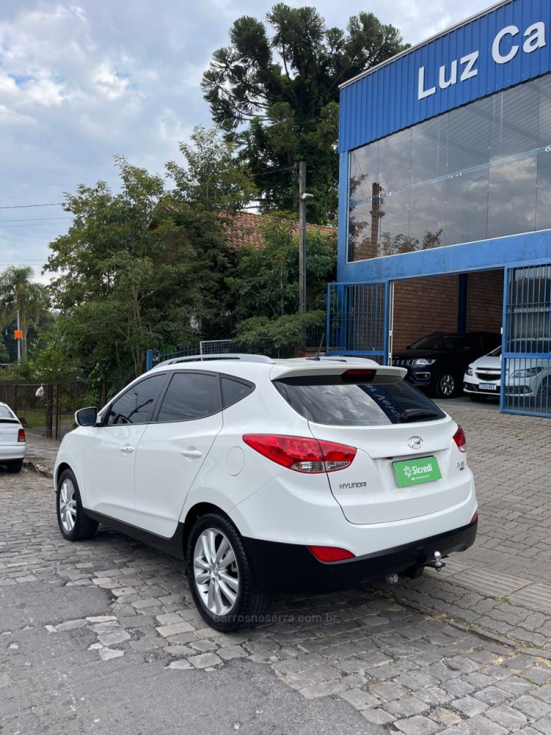 IX35 2.0 MPI 4X2 16V FLEX 4P MANUAL - 2013 - BENTO GONçALVES