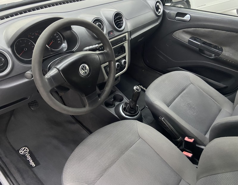 VOYAGE 1.0 MI CITY 8V FLEX 4P MANUAL - 2012 - CANELA