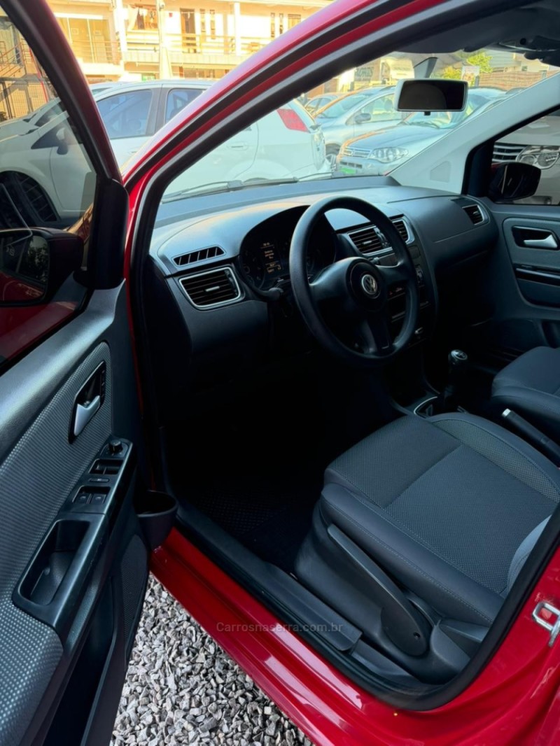 FOX 1.0 MI 8V FLEX 4P MANUAL - 2011 - LAJEADO