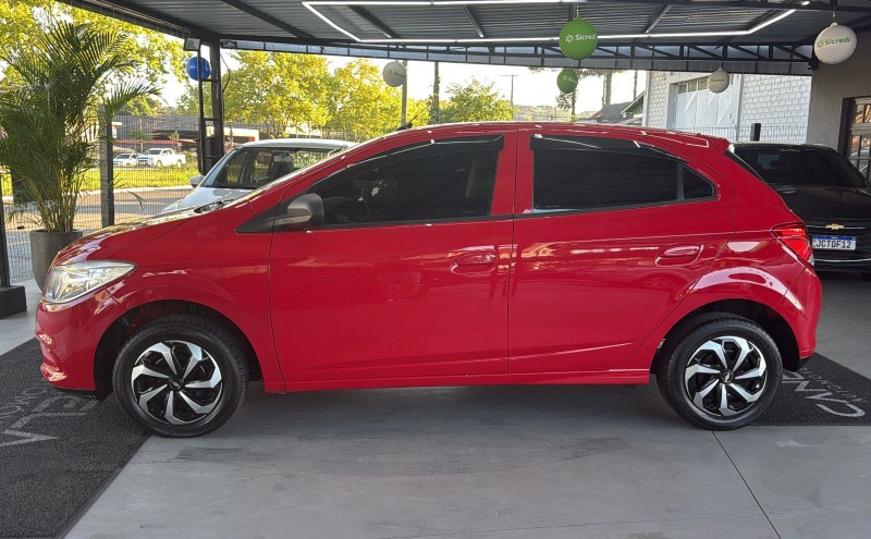 ONIX 1.0 LT PLUS 8V FLEX 4P MANUAL - 2015 - CANELA