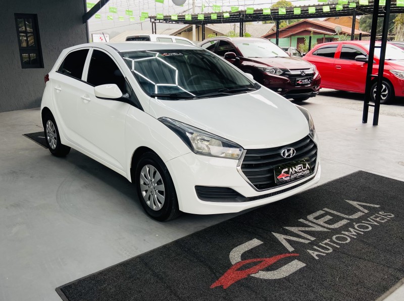 HB20 1.0 COMFORT 12V FLEX 4P MANUAL - 2017 - CANELA