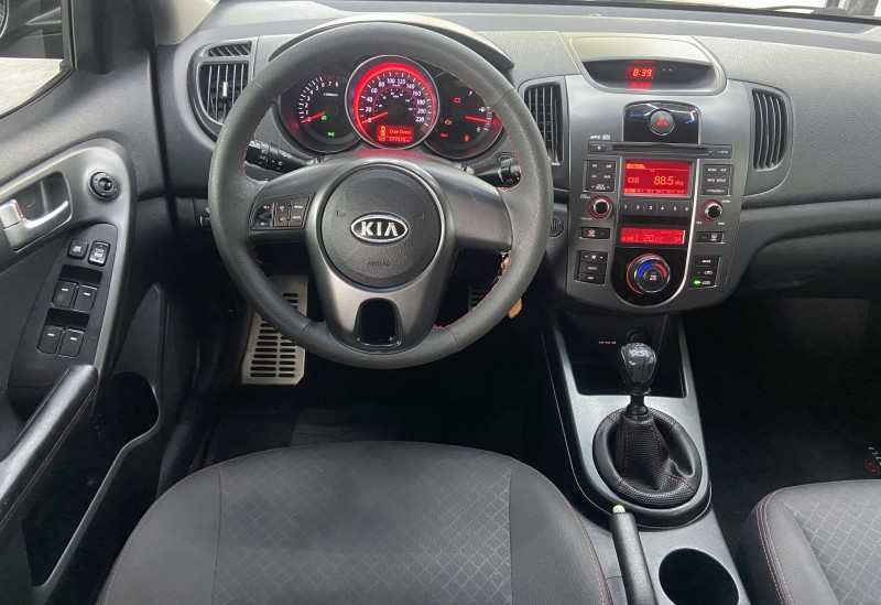 CERATO 1.6 SX2 16V GASOLINA 4P MANUAL - 2010 - CANELA