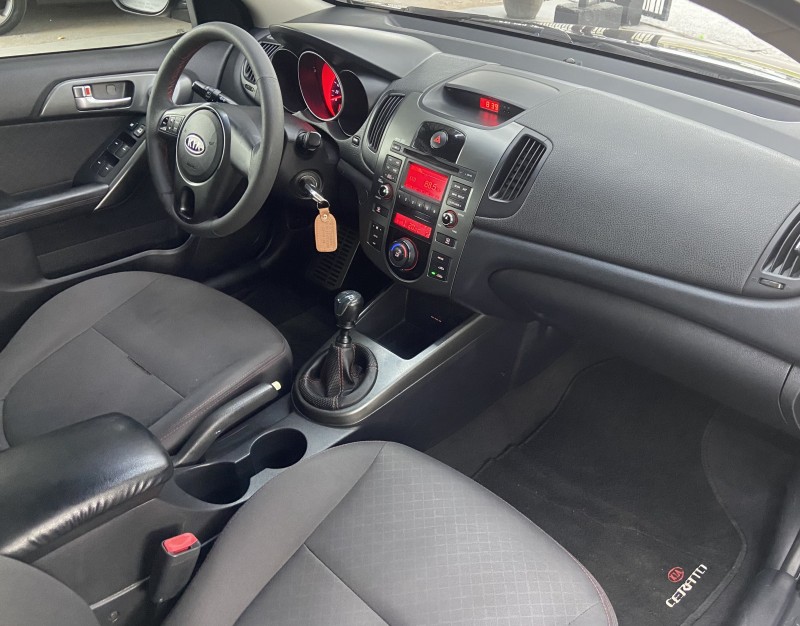 CERATO 1.6 SX2 16V GASOLINA 4P MANUAL - 2010 - CANELA