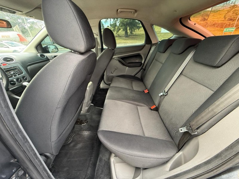 FOCUS 1.6 GL 8V FLEX 4P MANUAL - 2011 - FARROUPILHA