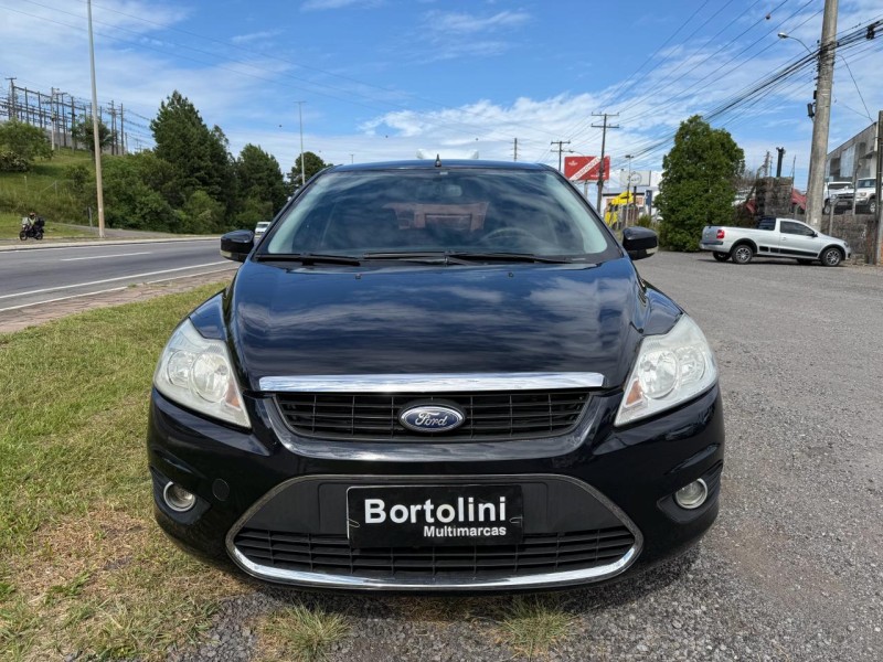 FOCUS 1.6 GL 8V FLEX 4P MANUAL - 2011 - FARROUPILHA