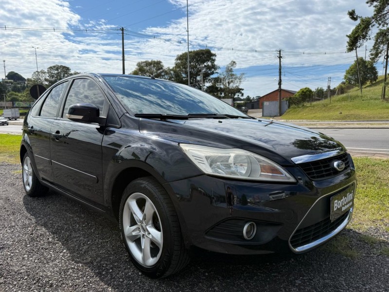 FOCUS 1.6 GL 8V FLEX 4P MANUAL - 2011 - FARROUPILHA