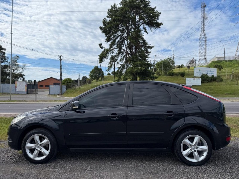 FOCUS 1.6 GL 8V FLEX 4P MANUAL - 2011 - FARROUPILHA