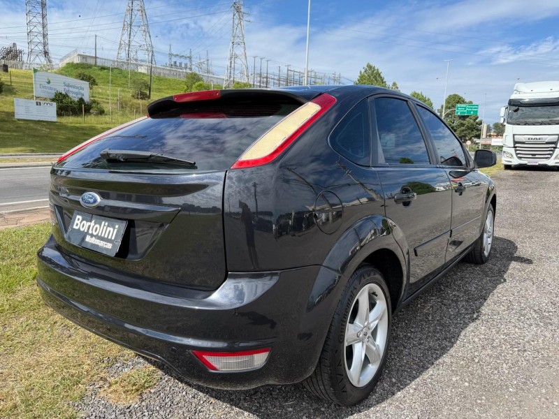 FOCUS 1.6 GL 8V FLEX 4P MANUAL - 2011 - FARROUPILHA