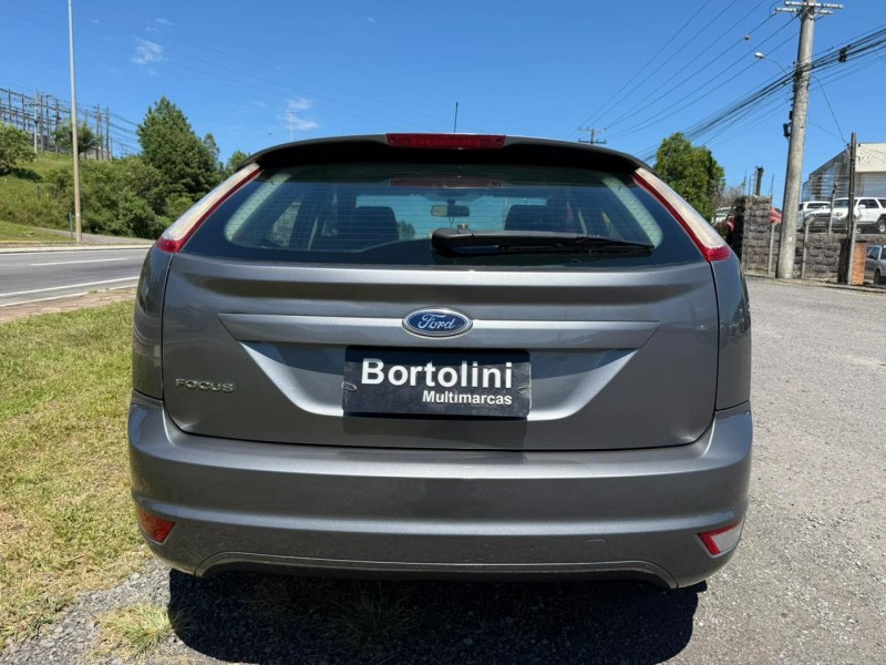 FOCUS 1.6 GLX 8V FLEX 4P MANUAL - 2013 - FARROUPILHA