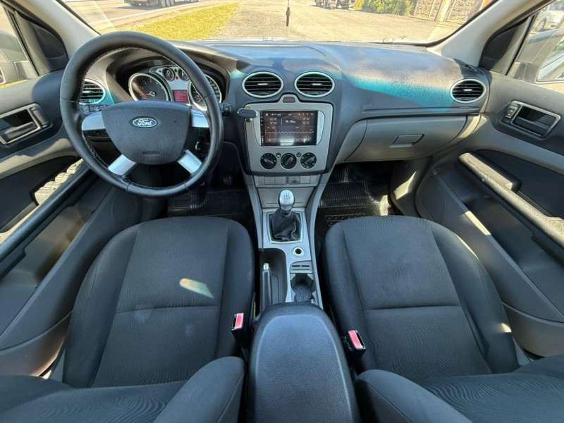 FOCUS 1.6 GLX 8V FLEX 4P MANUAL - 2013 - FARROUPILHA