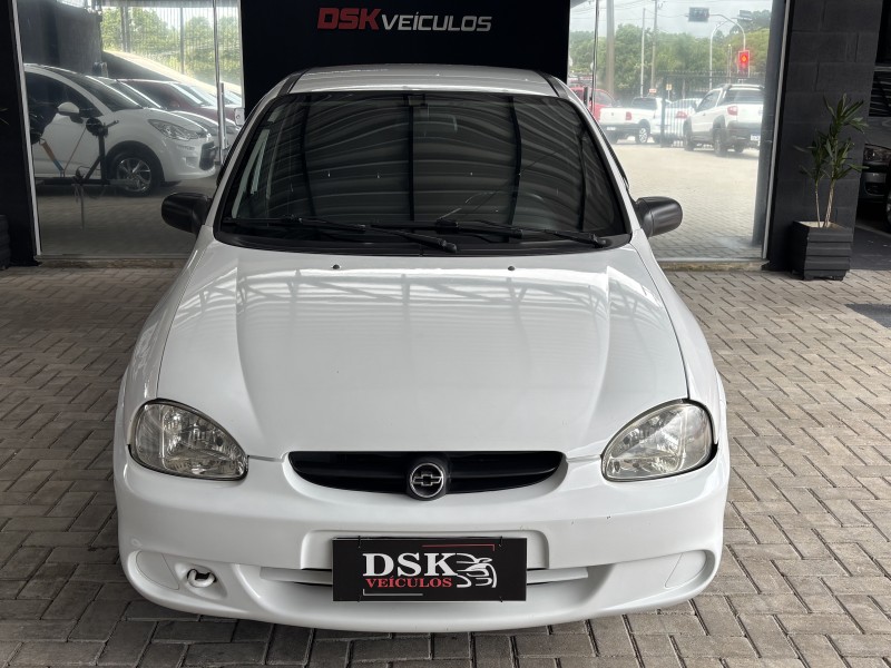 CLASSIC 1.0 MPFI SPIRIT 8V GASOLINA 4P MANUAL - 2005 - CAXIAS DO SUL