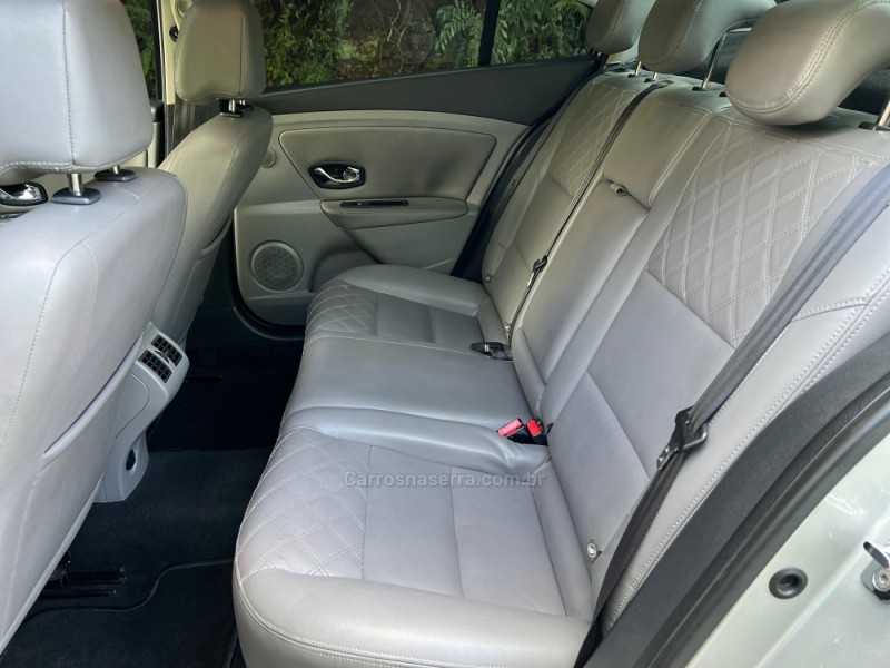 FLUENCE 2.0 PRIVILÉGE 16V FLEX 4P AUTOMÁTICO - 2016 - DOIS IRMãOS