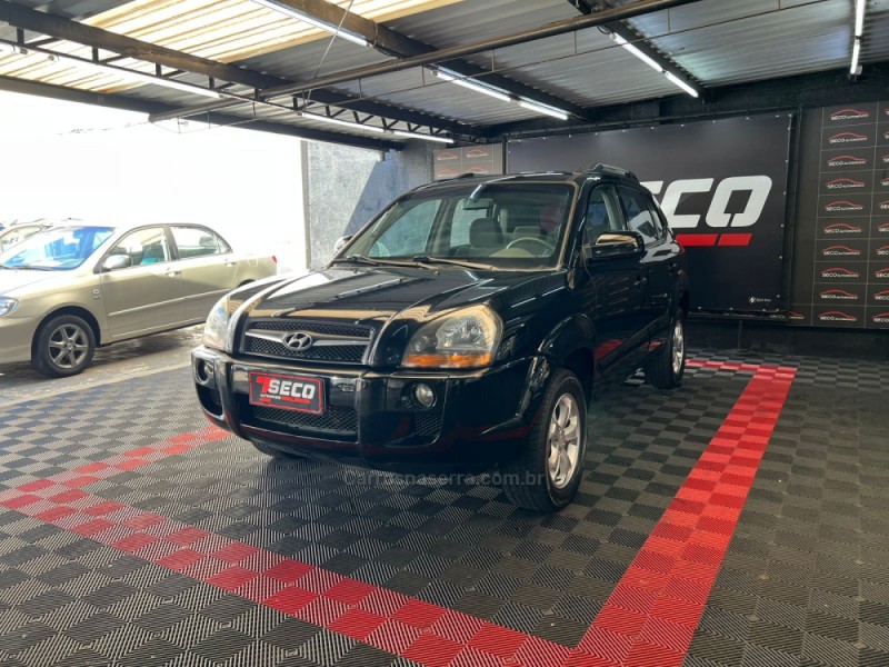 TUCSON 2.0 MPFI GLS 16V 143CV 2WD GASOLINA 4P AUTOMÁTICO - 2010 - PASSO FUNDO