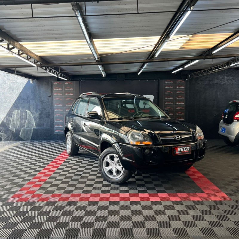 tucson 2.0 mpfi gls 16v 143cv 2wd gasolina 4p automatico 2010 passo fundo