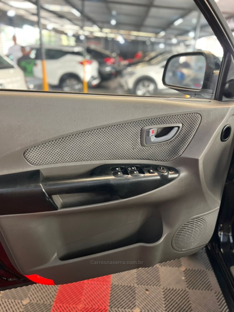 TUCSON 2.0 MPFI GLS 16V 143CV 2WD GASOLINA 4P AUTOMÁTICO - 2010 - PASSO FUNDO