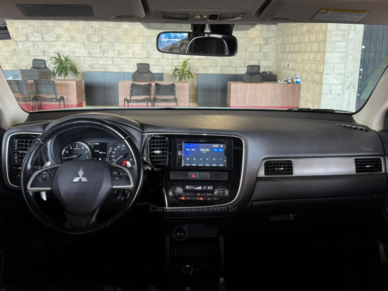 OUTLANDER 3.0 GT 4X4 V6 24V GASOLINA 4P AUTOMÁTICO - 2014 - DOIS IRMãOS