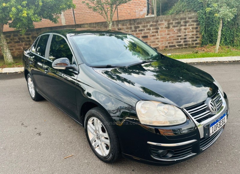 JETTA 2.5 I 20V 170CV GASOLINA 4P TIPTRONIC - 2008 - FARROUPILHA