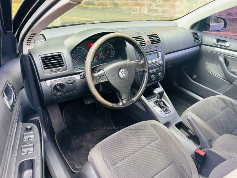 JETTA 2.5 I 20V 170CV GASOLINA 4P TIPTRONIC - 2008 - FARROUPILHA