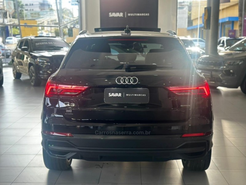 Q3 2.0 TFSI PERFORMANCE BLACK QUATTRO GASOLINA 4P AUTOMÁTICO - 2024 - NOVO HAMBURGO