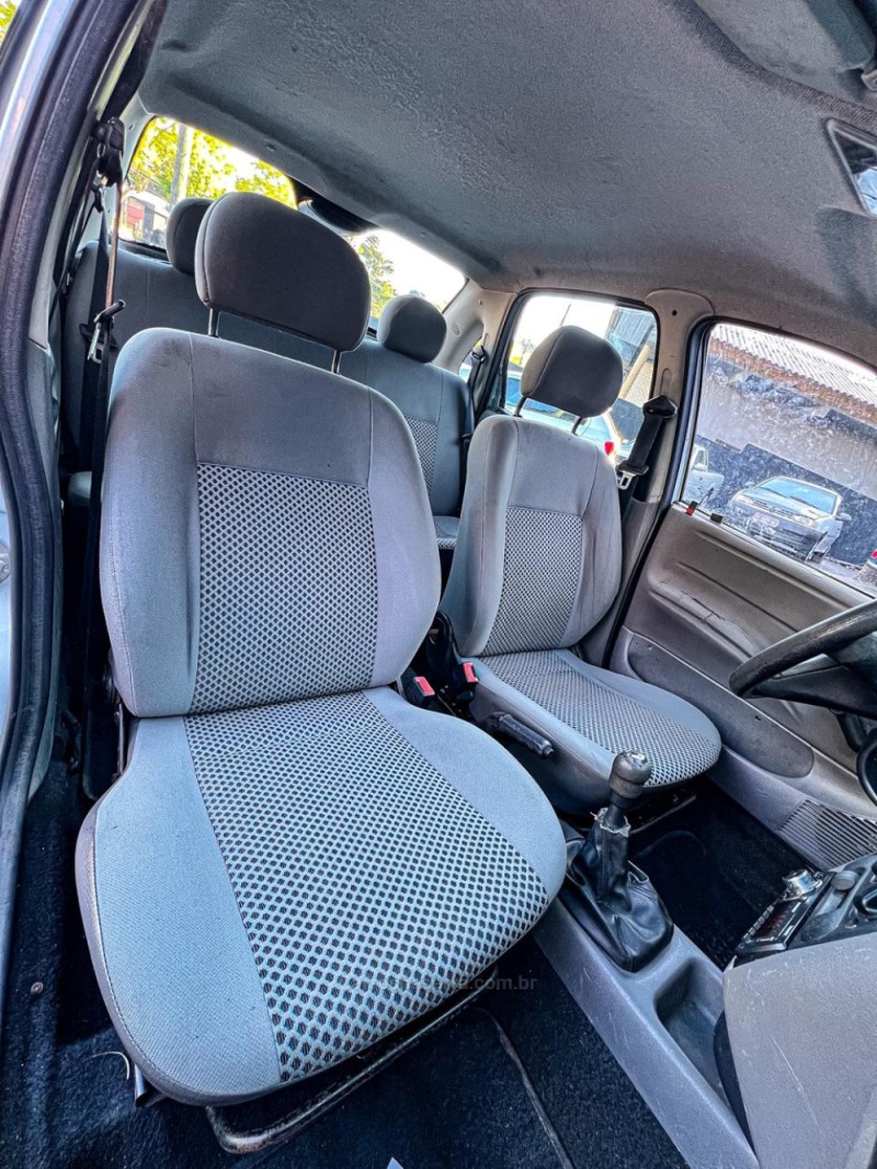 CLASSIC 1.0 MPFI LIFE 8V FLEX 4P MANUAL - 2010 - CANELA