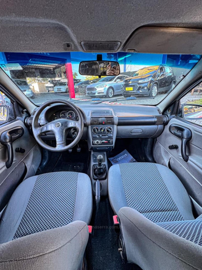 CLASSIC 1.0 MPFI LIFE 8V FLEX 4P MANUAL - 2010 - CANELA