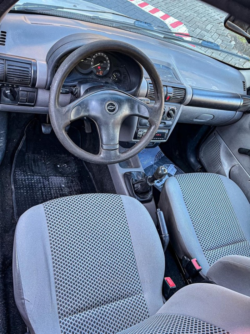 CLASSIC 1.0 MPFI LIFE 8V FLEX 4P MANUAL - 2010 - CANELA