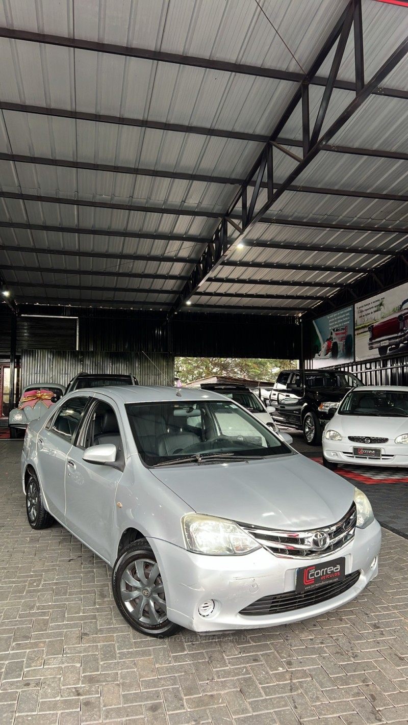 etios 1.5 xs sedan 16v flex 4p manual 2016 canela
