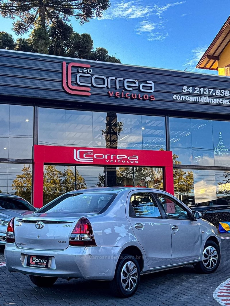 ETIOS 1.5 XS SEDAN 16V FLEX 4P MANUAL - 2016 - CANELA