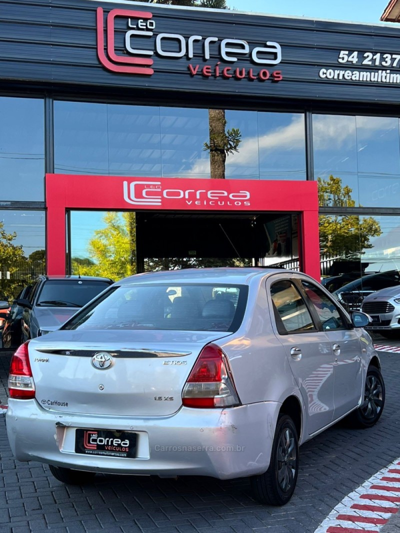 ETIOS 1.5 XS SEDAN 16V FLEX 4P MANUAL - 2016 - CANELA