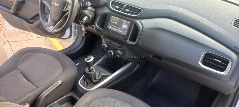 ONIX 1.4 MPFI LT 8V FLEX 4P MANUAL - 2016 - PICADA CAFé