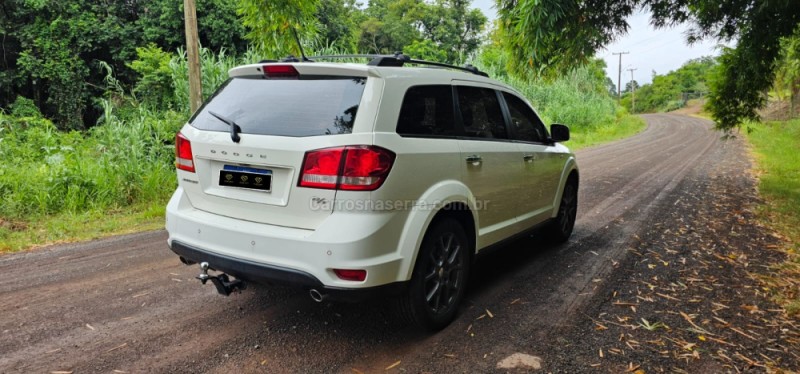 JOURNEY 3.6 RT V6 GASOLINA 4P AUTOMÁTICO - 2015 - IVOTI