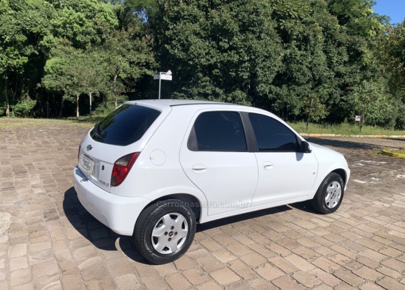 CELTA 1.0 MPFI LT 8V FLEX 4P MANUAL - 2014 - GUAPORé