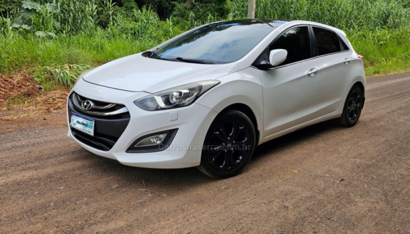 I30 1.6 MPFI 16V FLEX 4P AUTOMÁTICO - 2014 - IVOTI