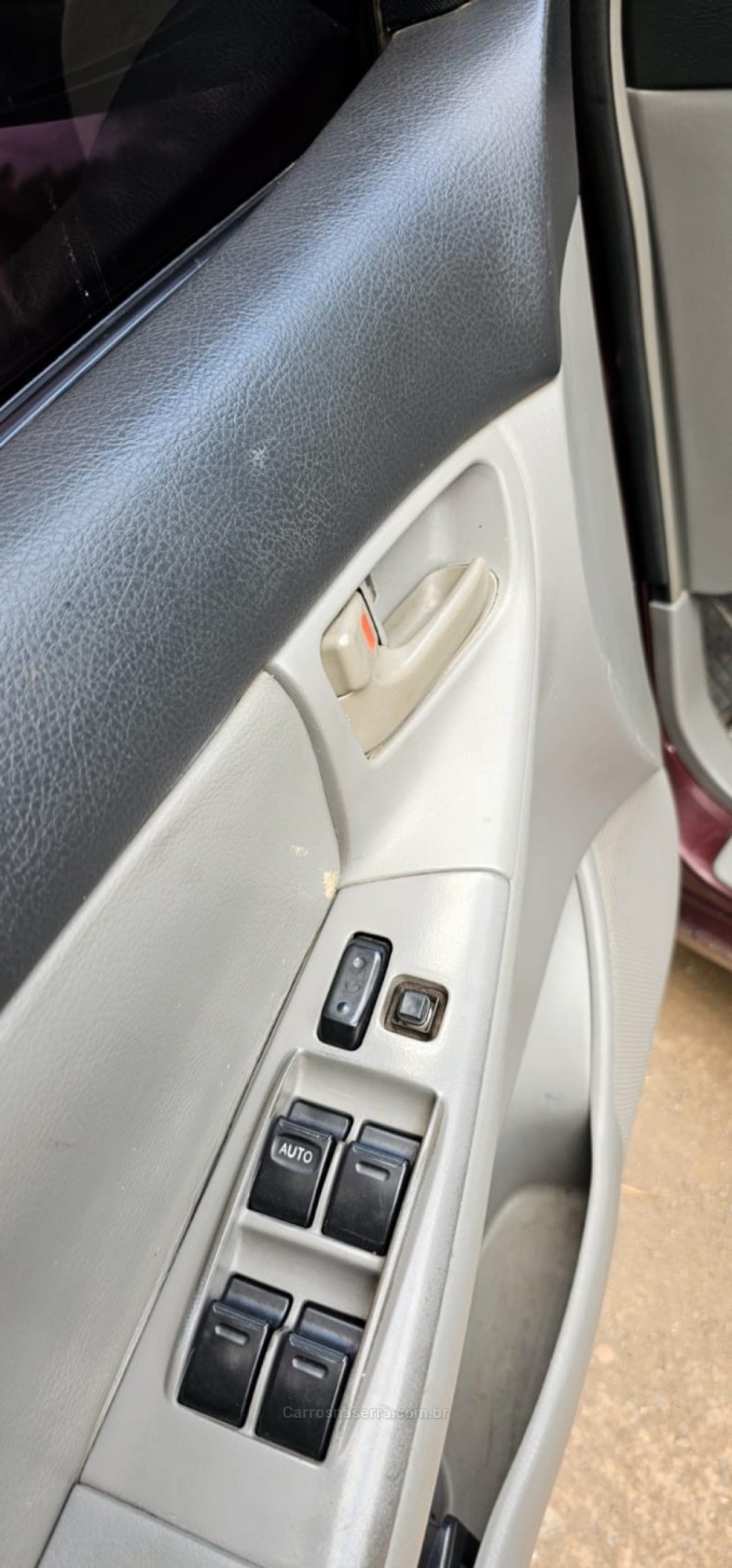 COROLLA 1.8 XEI 16V FLEX 4P AUTOMÁTICO - 2004 - IVOTI