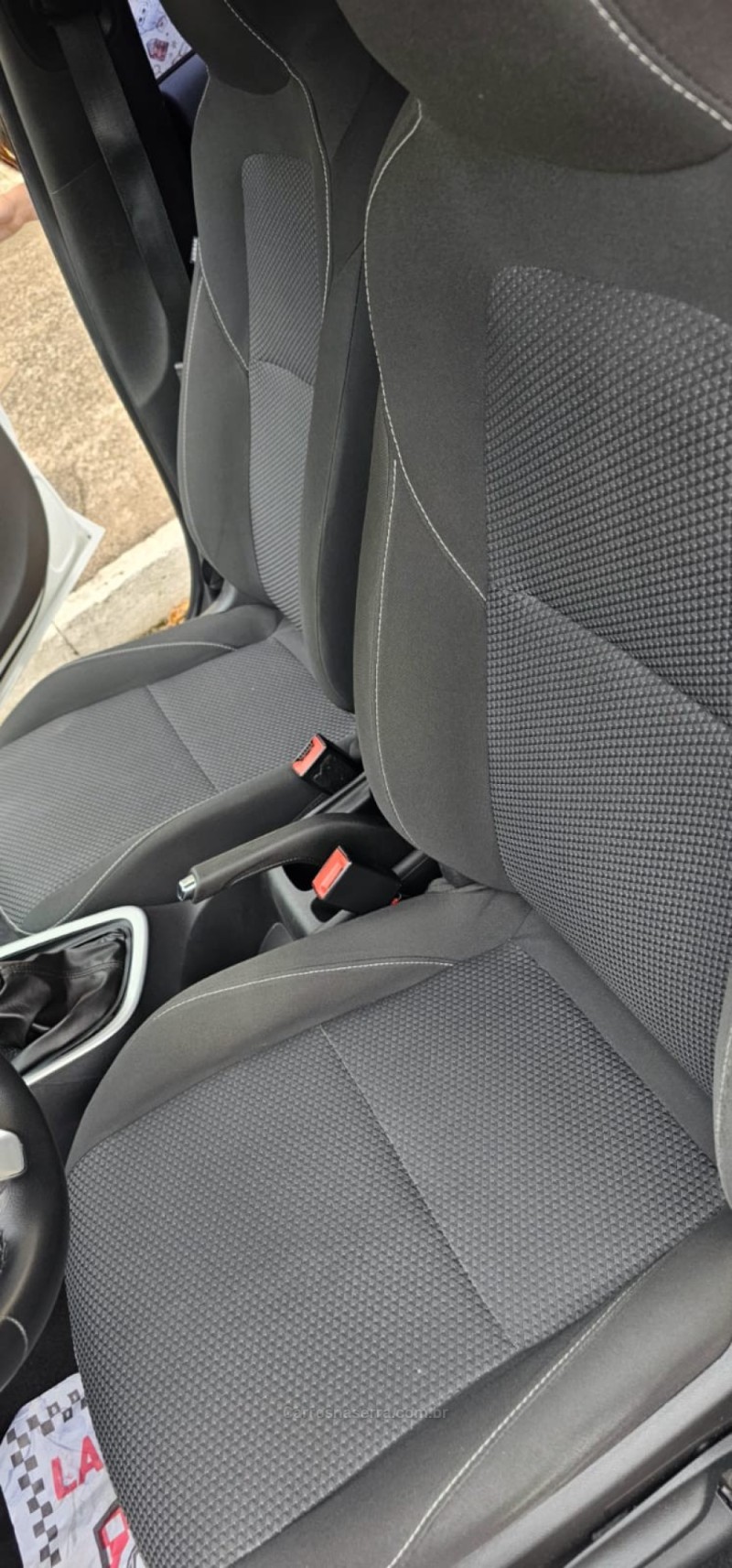 ONIX 1.0 LT 12V FLEX 4P MANUAL - 2021 - IVOTI