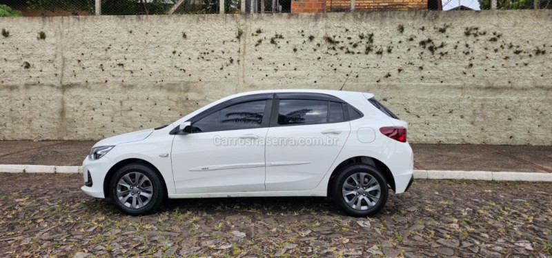 ONIX 1.0 LT 12V FLEX 4P MANUAL - 2021 - IVOTI